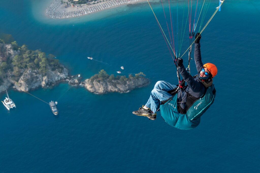 Radical4 with Airbag module in flight