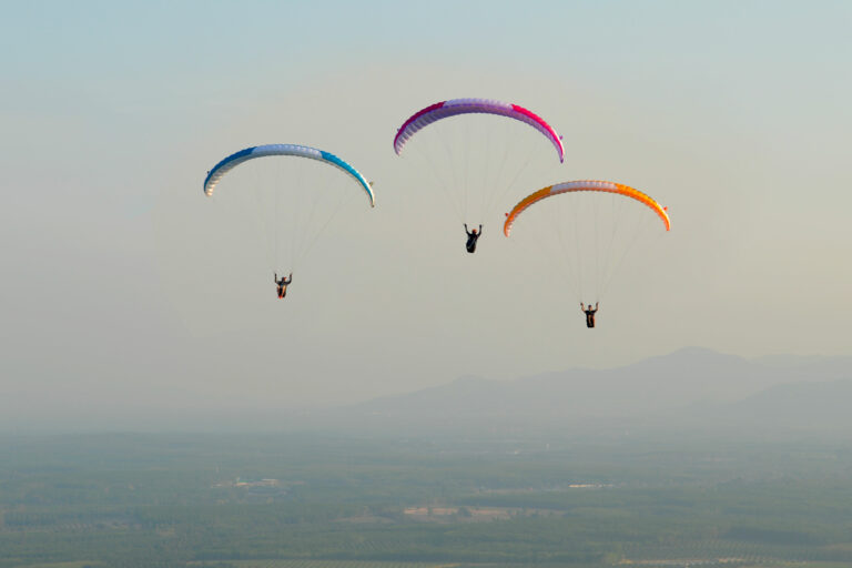 EONA4 paraglider beginner  Supair school