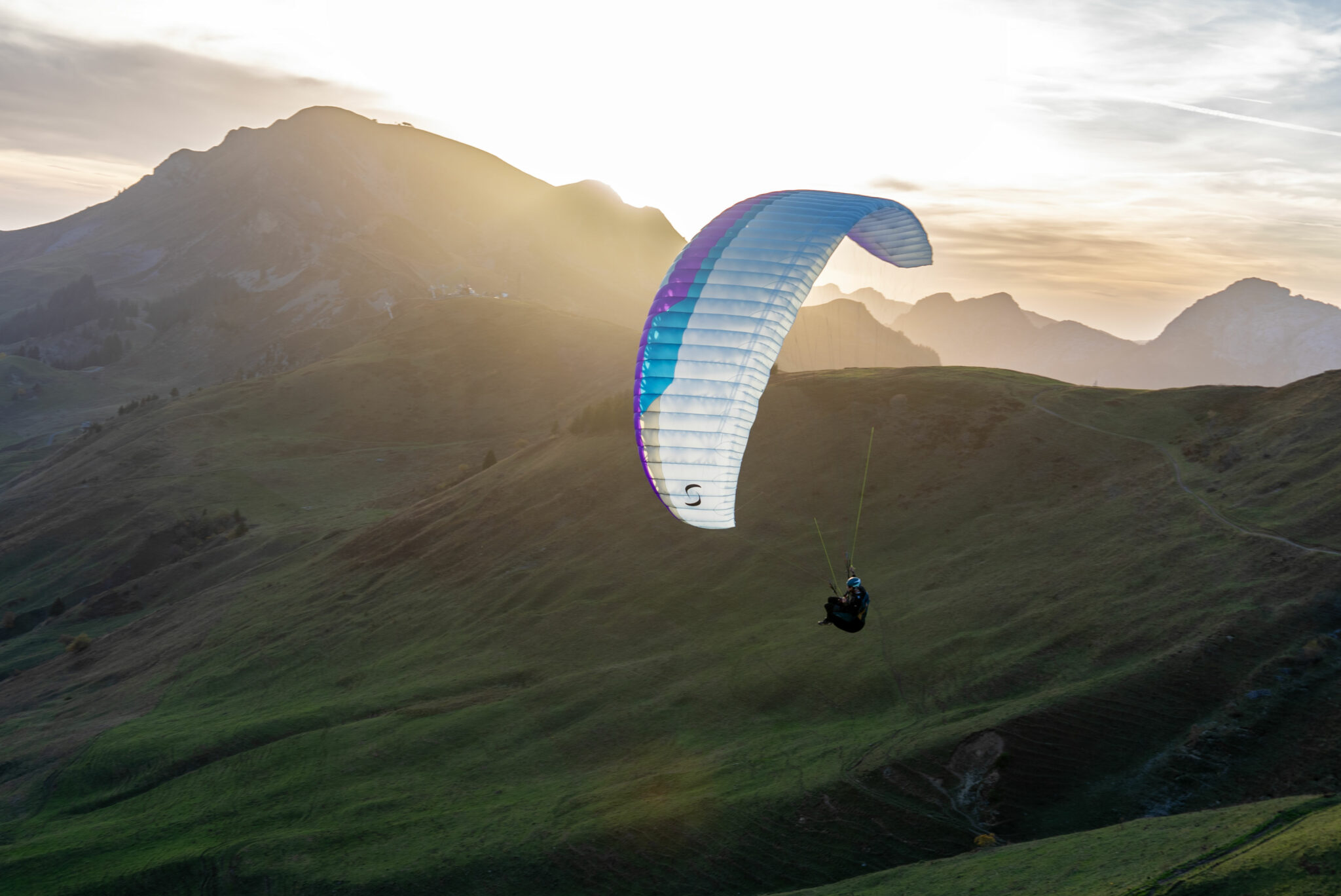 Photo of the glider school and progression EN-A+ BIRDY2