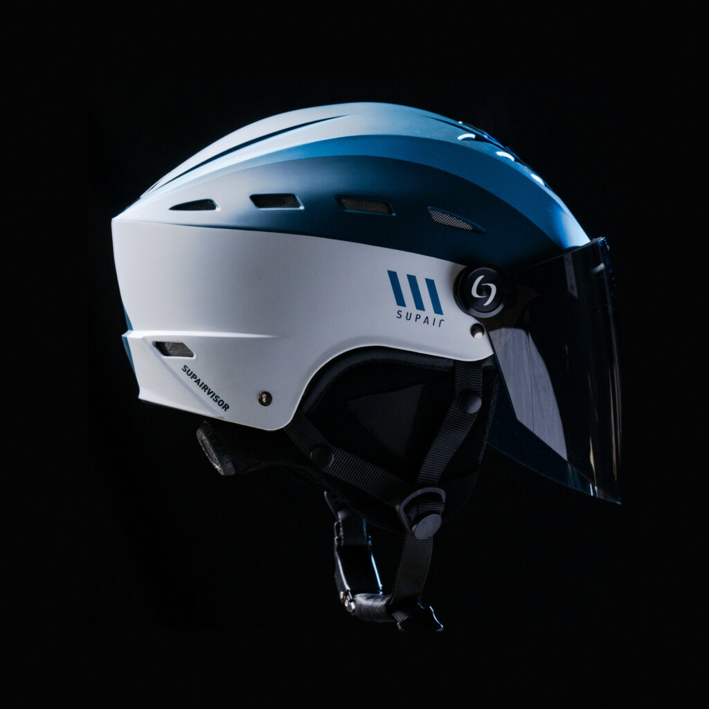 Casque de parapente SUPAIRVISOR Supair de profil, visière baissée